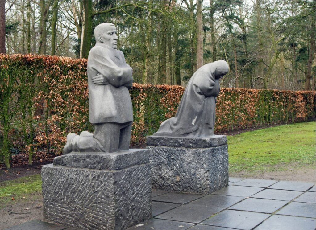 (German military cemetery – Grieving Parents)